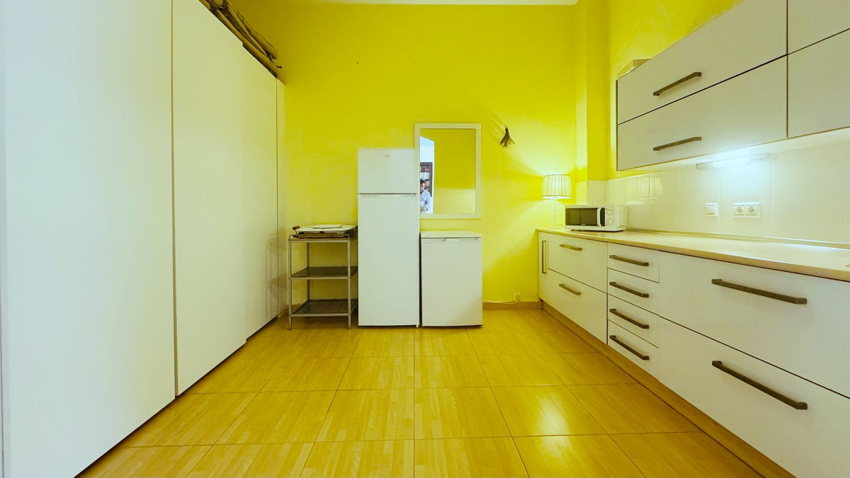 11984f95377e2582779f0237a7dfa182 - 24