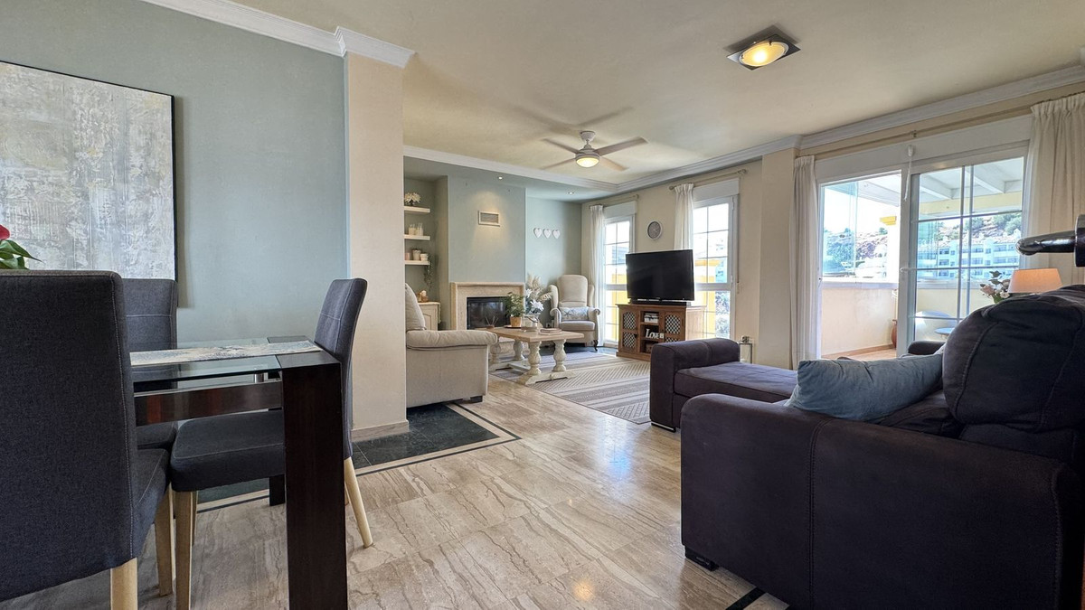 11984f95377e2582779f0237a7dfa182 - 8