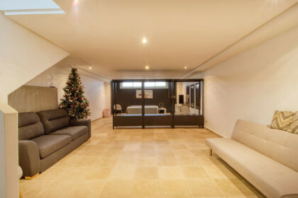 11ce0ed4e50562d5d4bea69fe9e70490 - 18