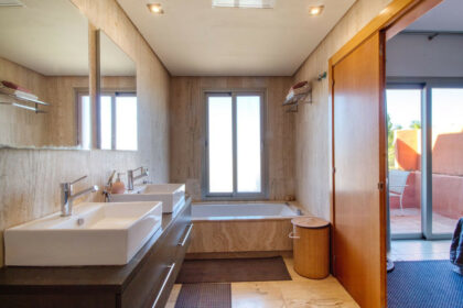 11ce0ed4e50562d5d4bea69fe9e70490 - 29