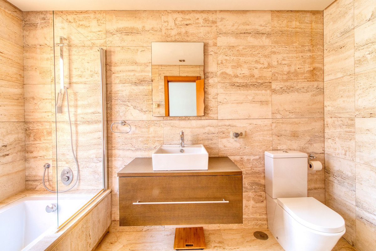 11ce0ed4e50562d5d4bea69fe9e70490 - 36