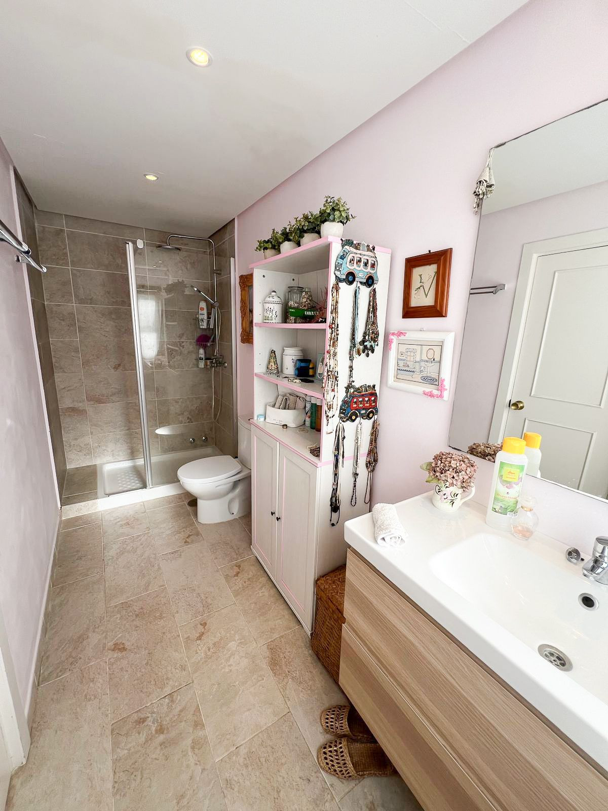 12057e6cdd395ea63e5ca5d16f0e9ee0 - 24