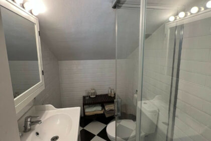 12057e6cdd395ea63e5ca5d16f0e9ee0 - 30