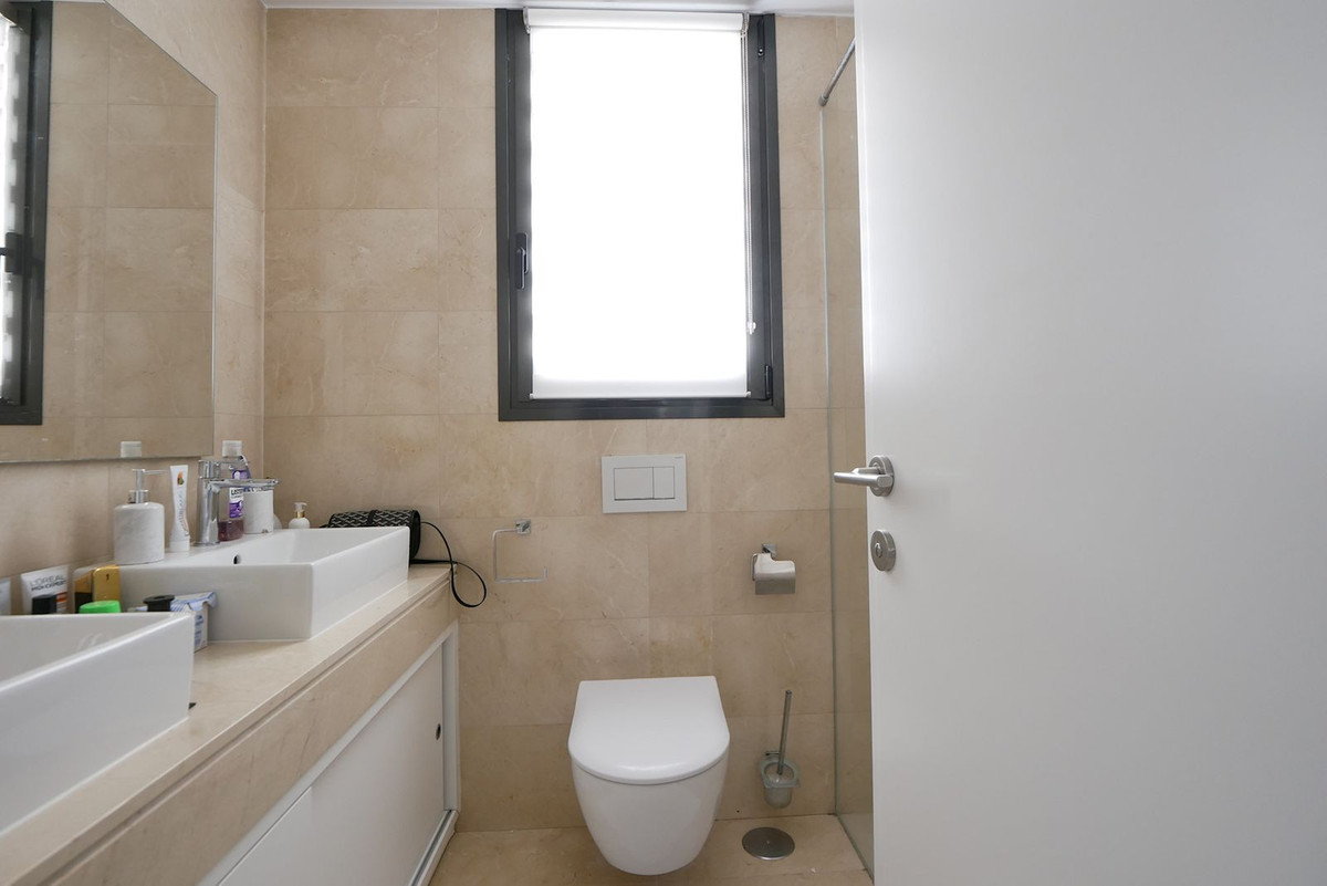 12a3e0e074a9f11b402b1f200252f1ce - 19