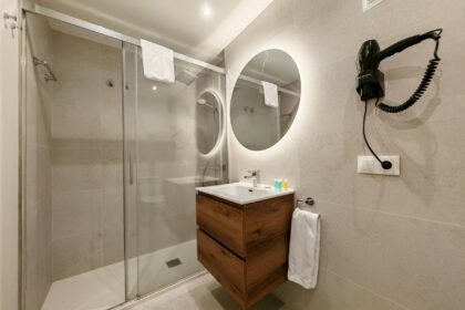 12b75ddc1e2d140d8e4613486ead3a88 - 10