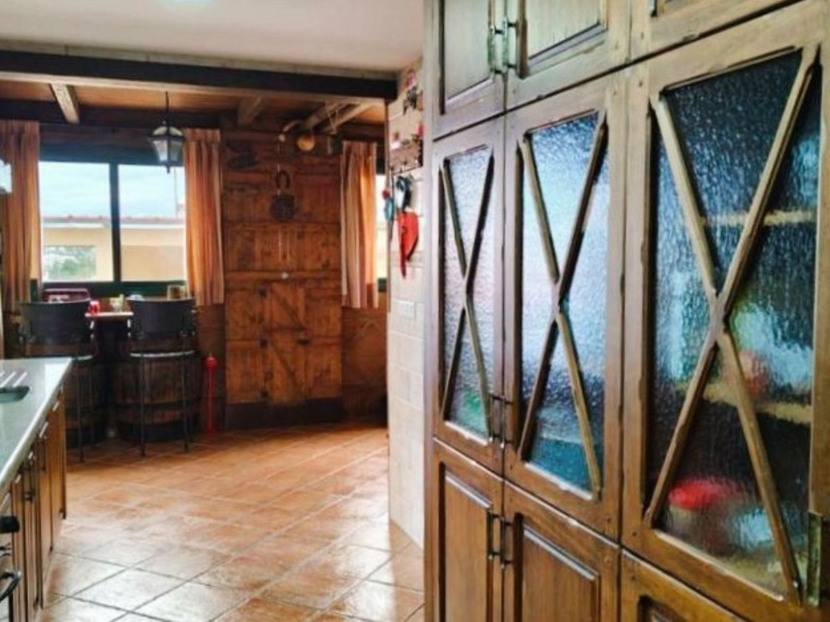 13184e78dafbd839b0198259115b58fc - 11