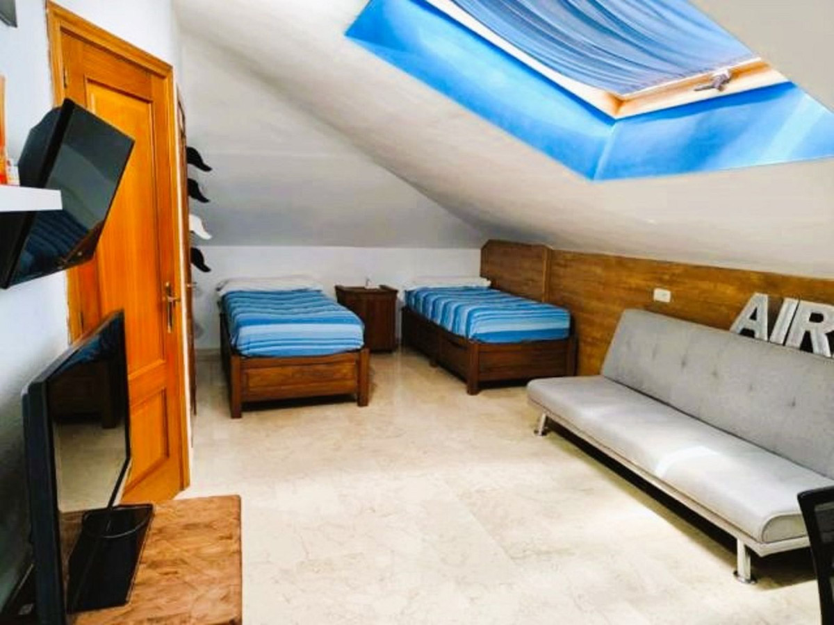 13184e78dafbd839b0198259115b58fc - 30