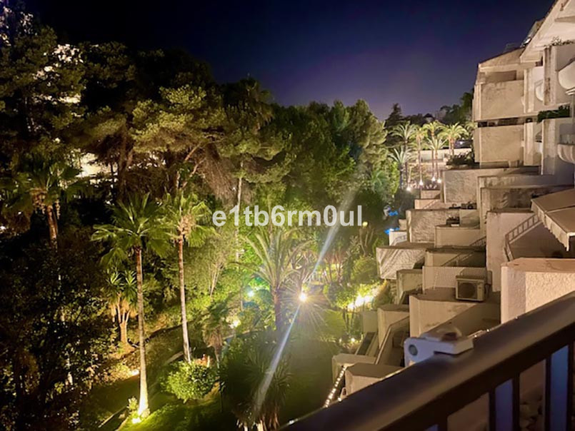 13bbff7ff935a0ac0b368b23225447a4 - 18