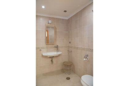 13c16ad7e6f5e2ec678e3da64094e3be - 20