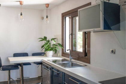 13c16ad7e6f5e2ec678e3da64094e3be - 9