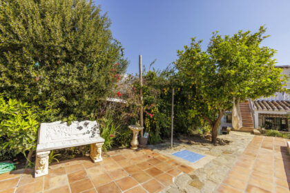 13c8c98d6797abb3e99da2bc7625ee35 - 11