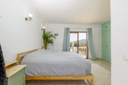 13c8c98d6797abb3e99da2bc7625ee35 - 28