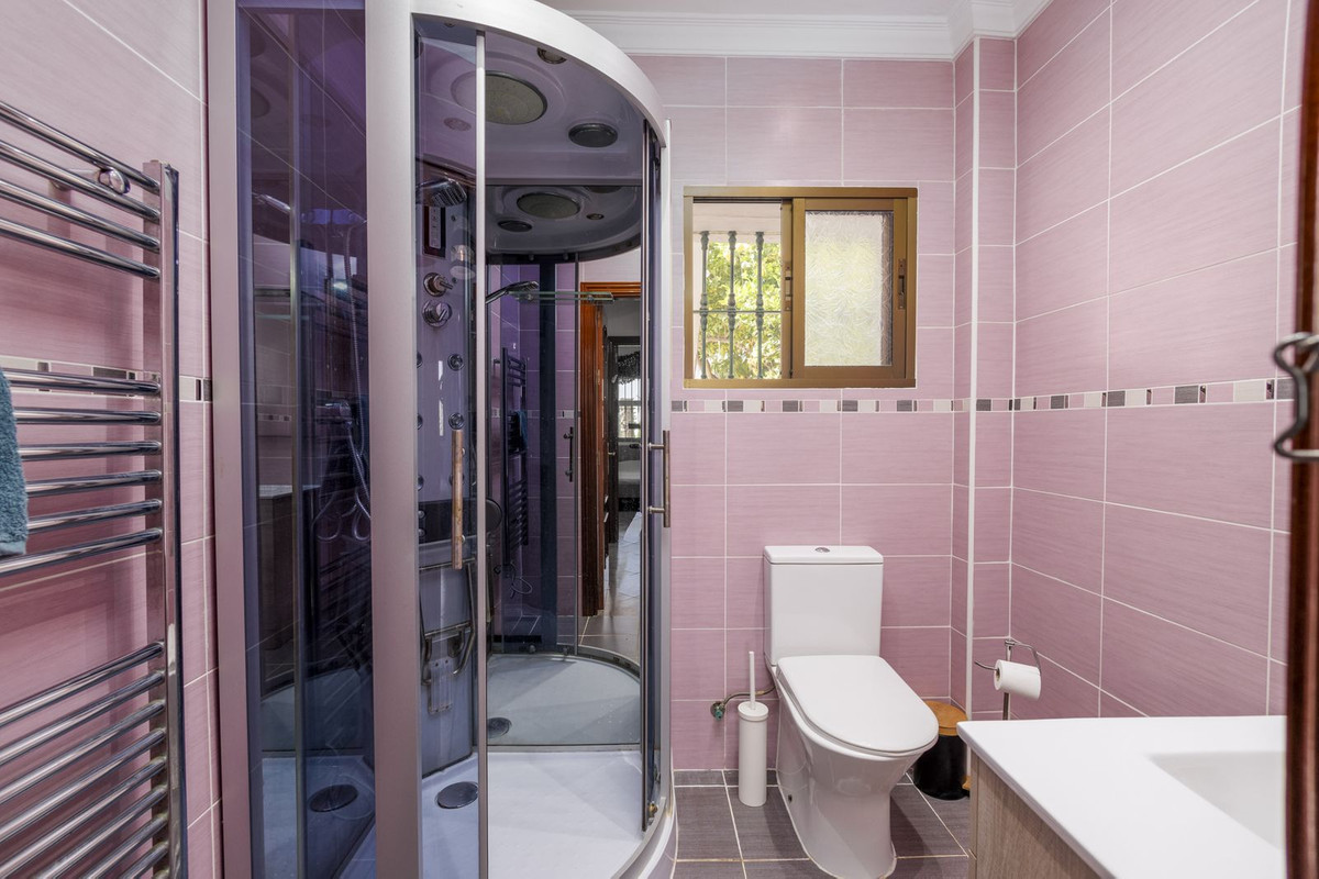 13c8c98d6797abb3e99da2bc7625ee35 - 37