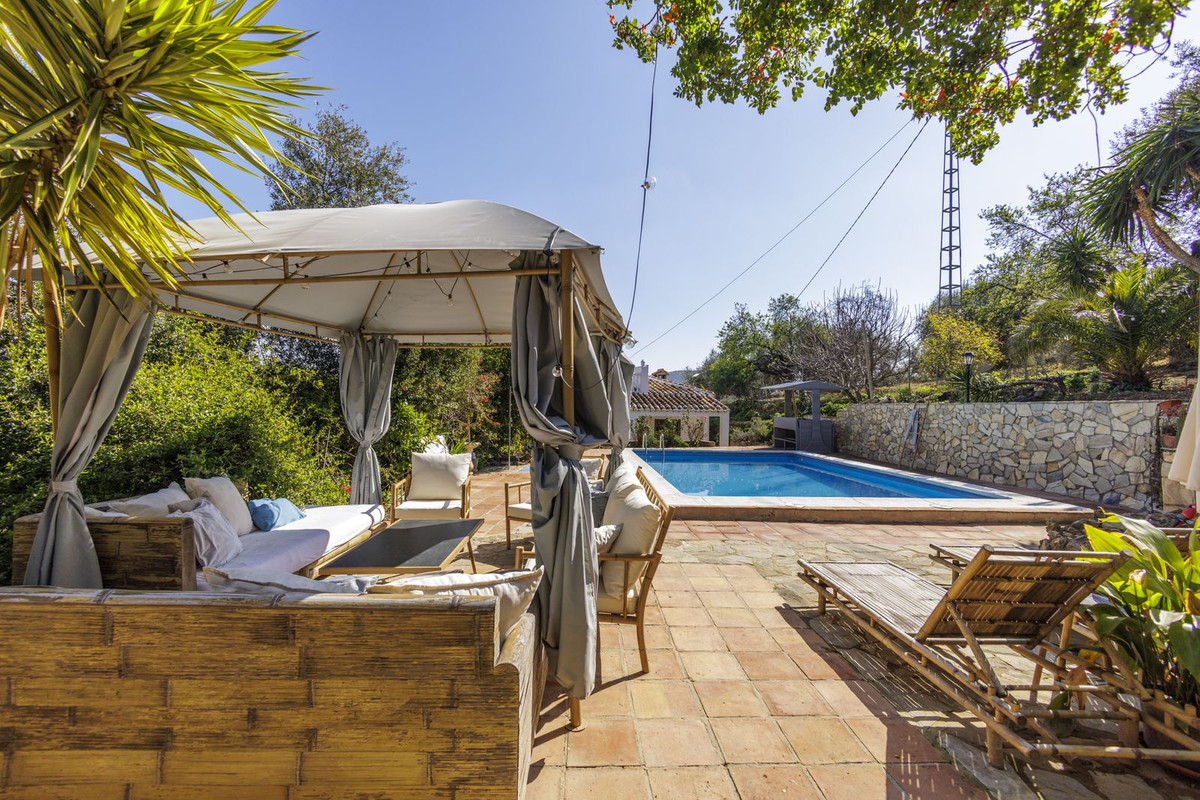 13c8c98d6797abb3e99da2bc7625ee35 - 9