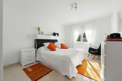 1435fbe34323643a0a63d599f21a5fb1 - 15