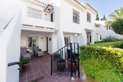 1435fbe34323643a0a63d599f21a5fb1 - 20