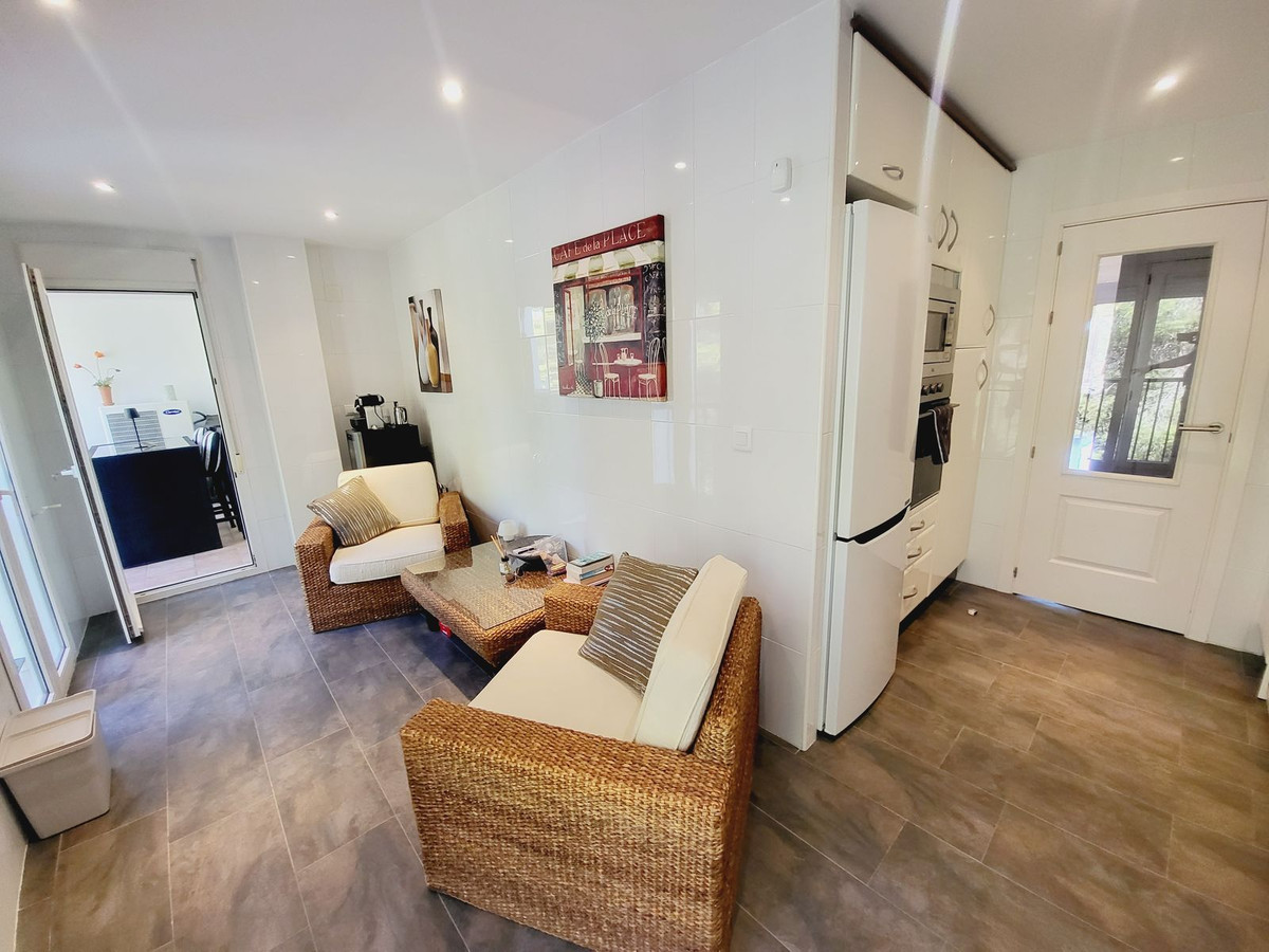 1477425fdd4d06bbb58283604c1e6265 - 12