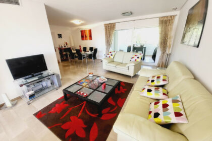 1477425fdd4d06bbb58283604c1e6265 - 14