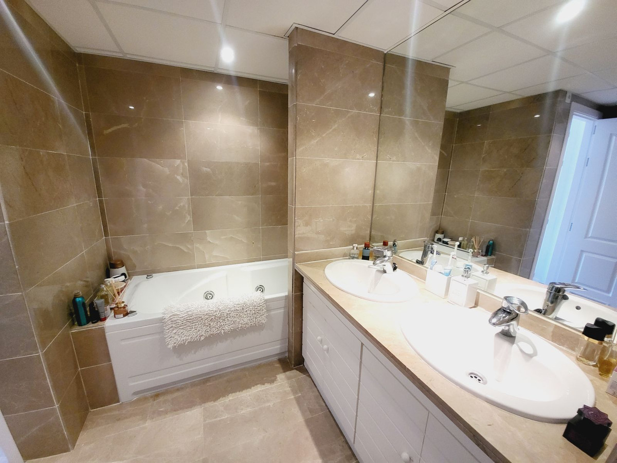 1477425fdd4d06bbb58283604c1e6265 - 23