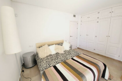 1477425fdd4d06bbb58283604c1e6265 - 25