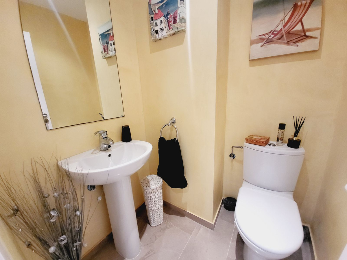 1477425fdd4d06bbb58283604c1e6265 - 28