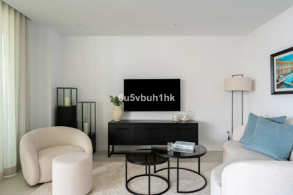 157aabb1036e5a5db2ad62bdbd888a83 - 14