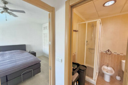 15aacf0adace954219d852a737a95c7c - 22