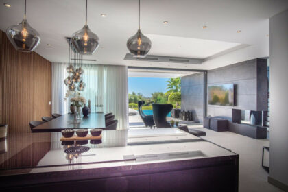 15c3ba5f00d9674826254d8dda67c00c - 12