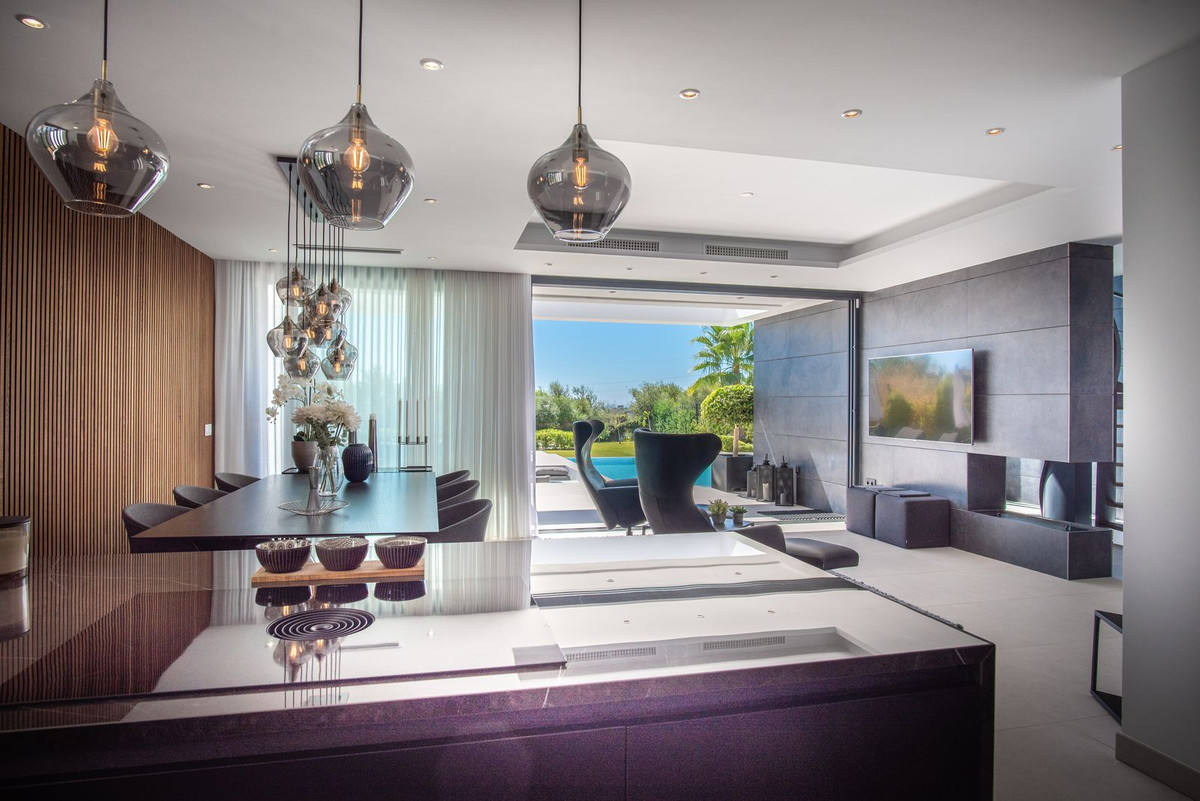 15c3ba5f00d9674826254d8dda67c00c - 12