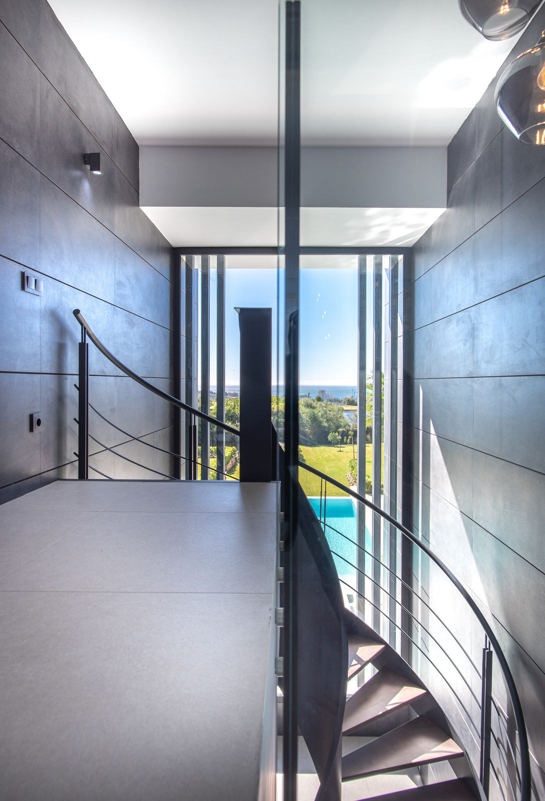 15c3ba5f00d9674826254d8dda67c00c - 22