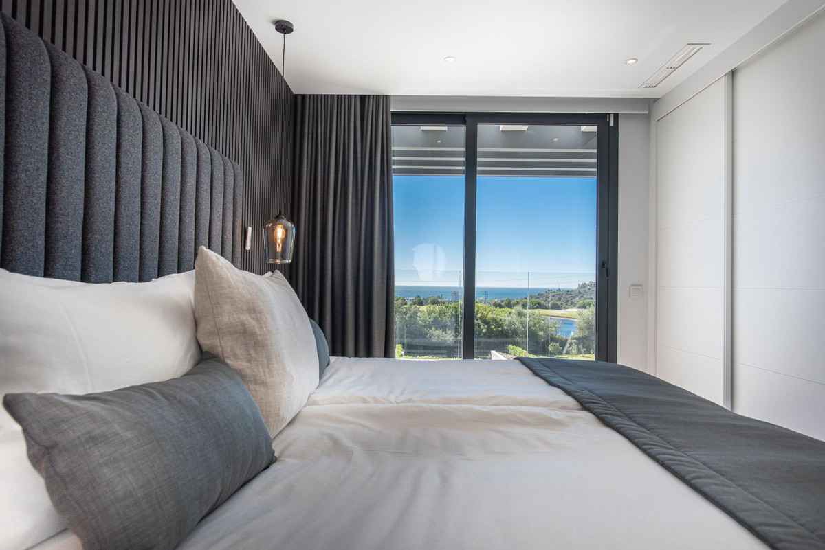 15c3ba5f00d9674826254d8dda67c00c - 23