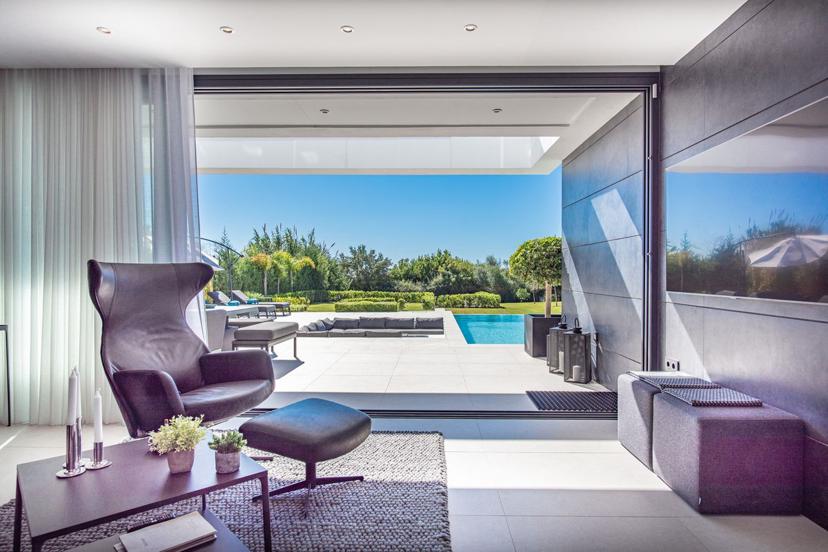 15c3ba5f00d9674826254d8dda67c00c - 3