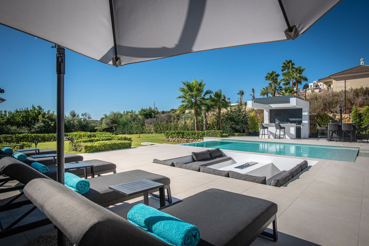 15c3ba5f00d9674826254d8dda67c00c - 9