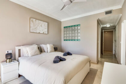 16470caf2a5e74e1852fb598d621f147 - 11