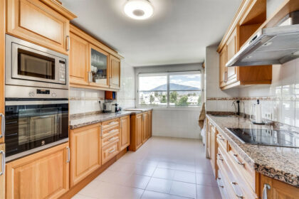 16470caf2a5e74e1852fb598d621f147 - 15