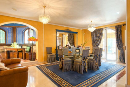 164e97622ac0cadb02cdd1afe5206a66 - 11