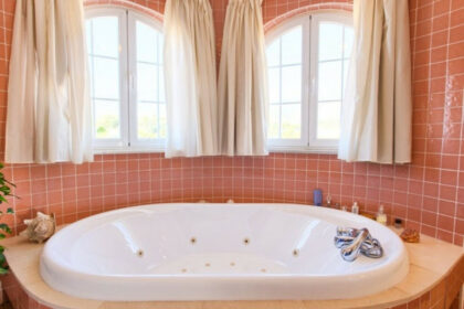 164e97622ac0cadb02cdd1afe5206a66 - 22