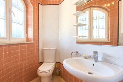 164e97622ac0cadb02cdd1afe5206a66 - 23