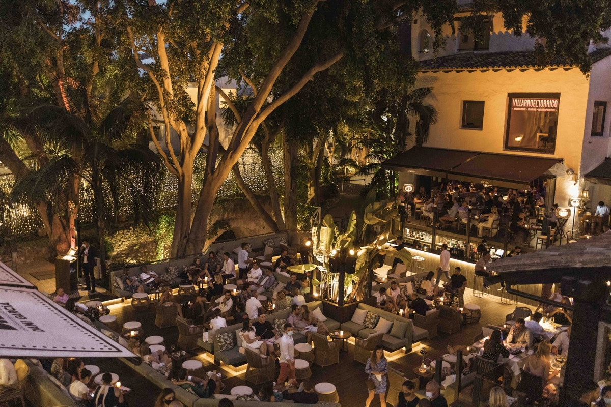 1688e61efeeb928ff7616ee4acb0cf01 - 14