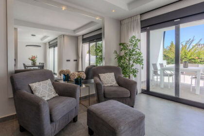 1725c5e14f56b92c7b069f37898092bb - 11