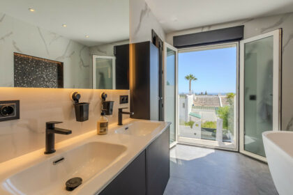 1725c5e14f56b92c7b069f37898092bb - 17