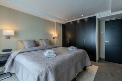 1725c5e14f56b92c7b069f37898092bb - 21