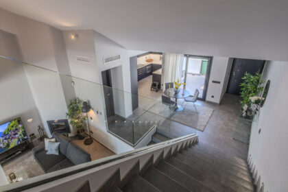 1725c5e14f56b92c7b069f37898092bb - 4