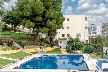 172fa94d24758929e25f7de2e64f5938 - 10