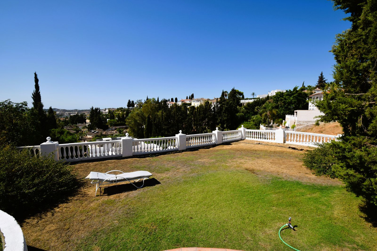 176a6909428937dd152c4d5deaad0c56 - 4