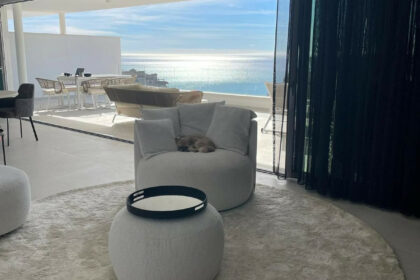 191f00c6e30846fceffaaa257d8b23c3 - 13