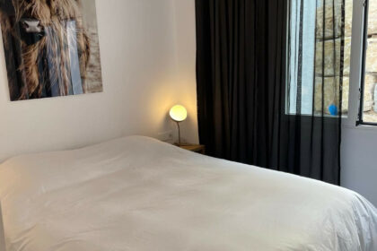 191f00c6e30846fceffaaa257d8b23c3 - 16