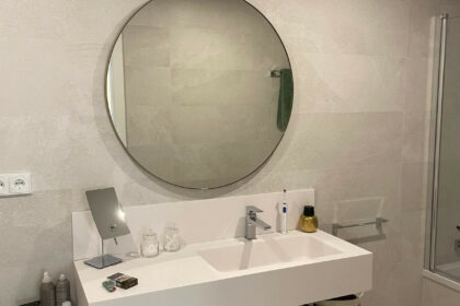 191f00c6e30846fceffaaa257d8b23c3 - 18