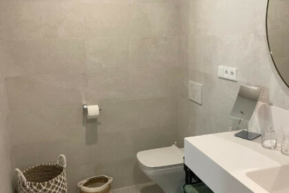 191f00c6e30846fceffaaa257d8b23c3 - 19