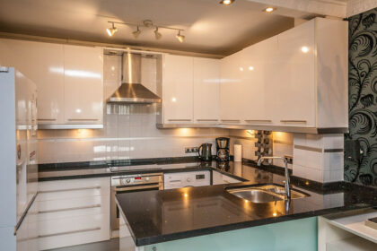 192fbfb140e92c9f6c4746482478d7d9 - 4